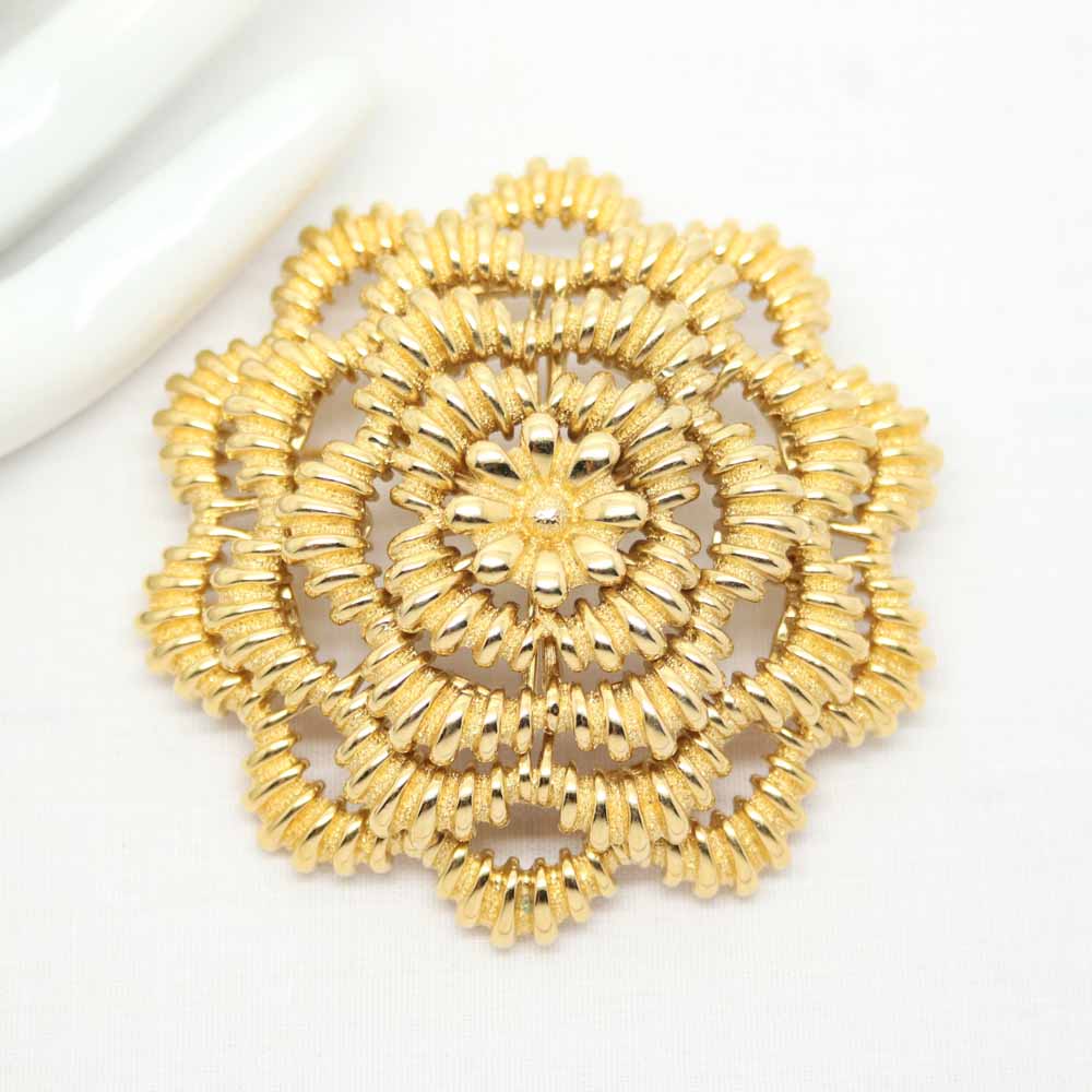 Vintage Signed Monet Cascading Textured Gold Flower Brooch