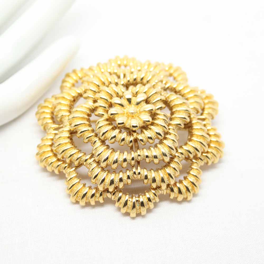 Vintage Signed Monet Cascading Textured Gold Flower Brooch