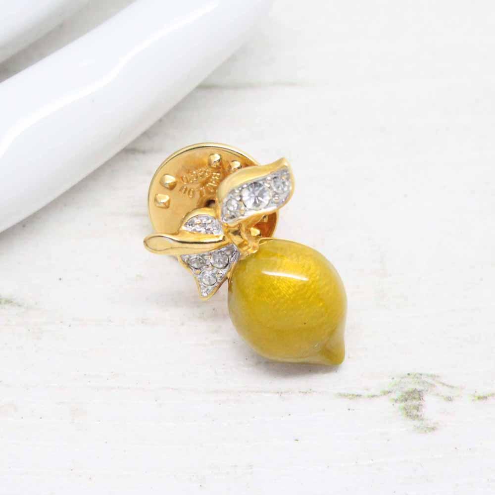 Vintage ‘Cabouchon’ Lemon Fruit Clutch Pin Brooch