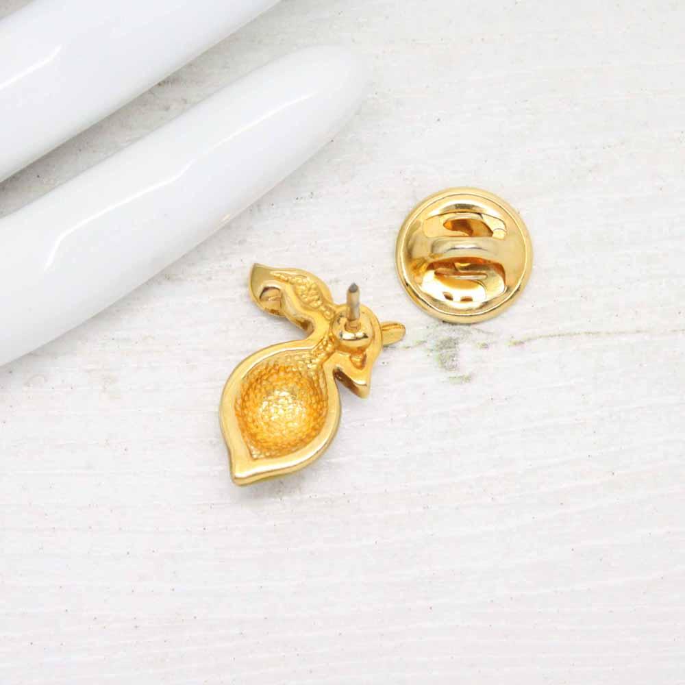Vintage ‘Cabouchon’ Lemon Fruit Clutch Pin Brooch