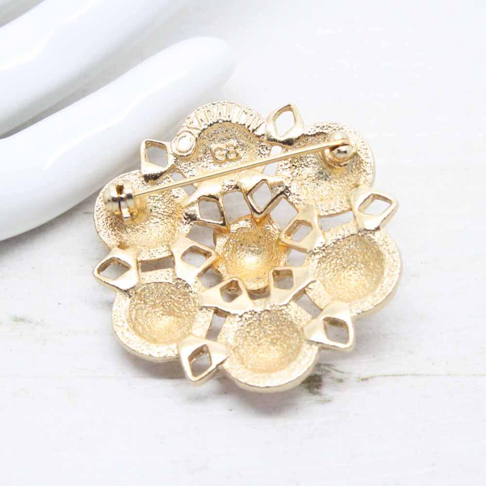 1970s Vintage Fashion Rite Ornate Shield Sarah Coventry Brooch
