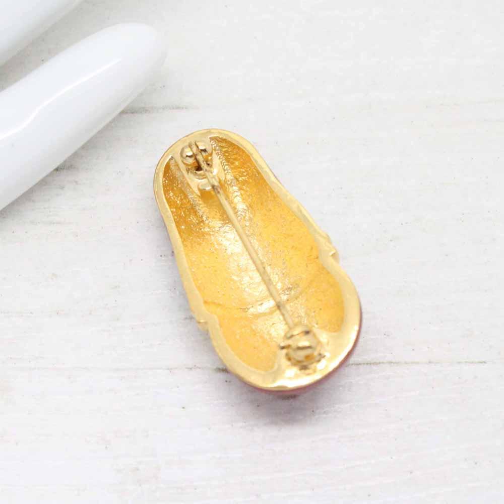 Vintage ‘Cabouchon’ Enamel Russian Nesting Doll Brooch