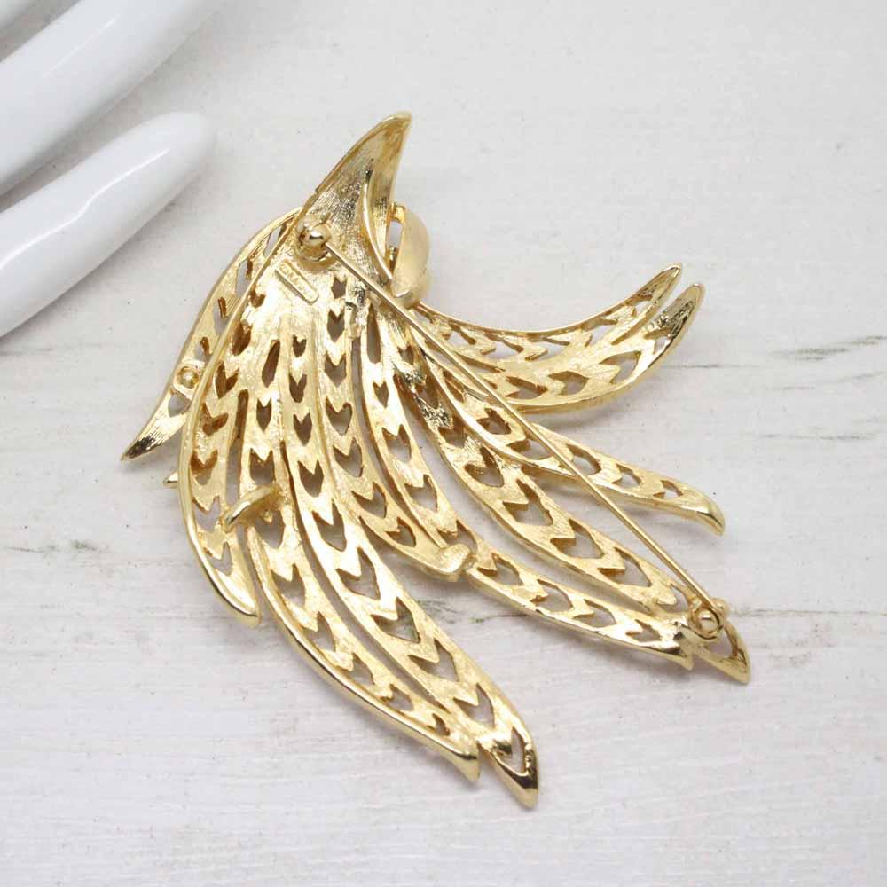 Vintage 1970s Monet Gold Plated Stylised Brooch